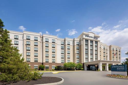 Newark Hotel | SpringHill Suites by Marriott Newark International Airport