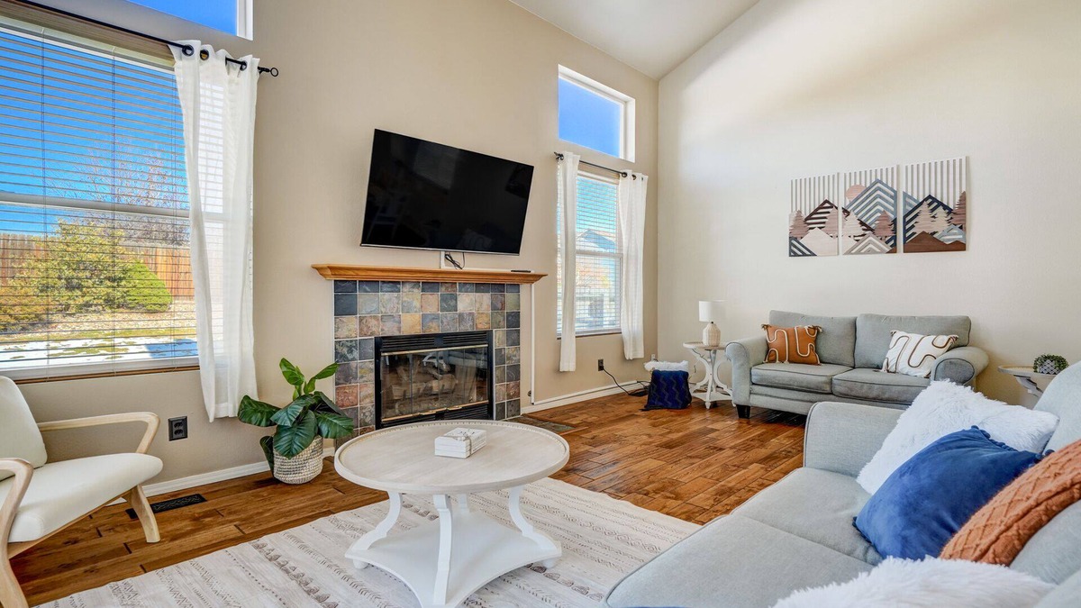 Briargate House | Springs Comforts | Pets OK | Ping Pong |by nestago