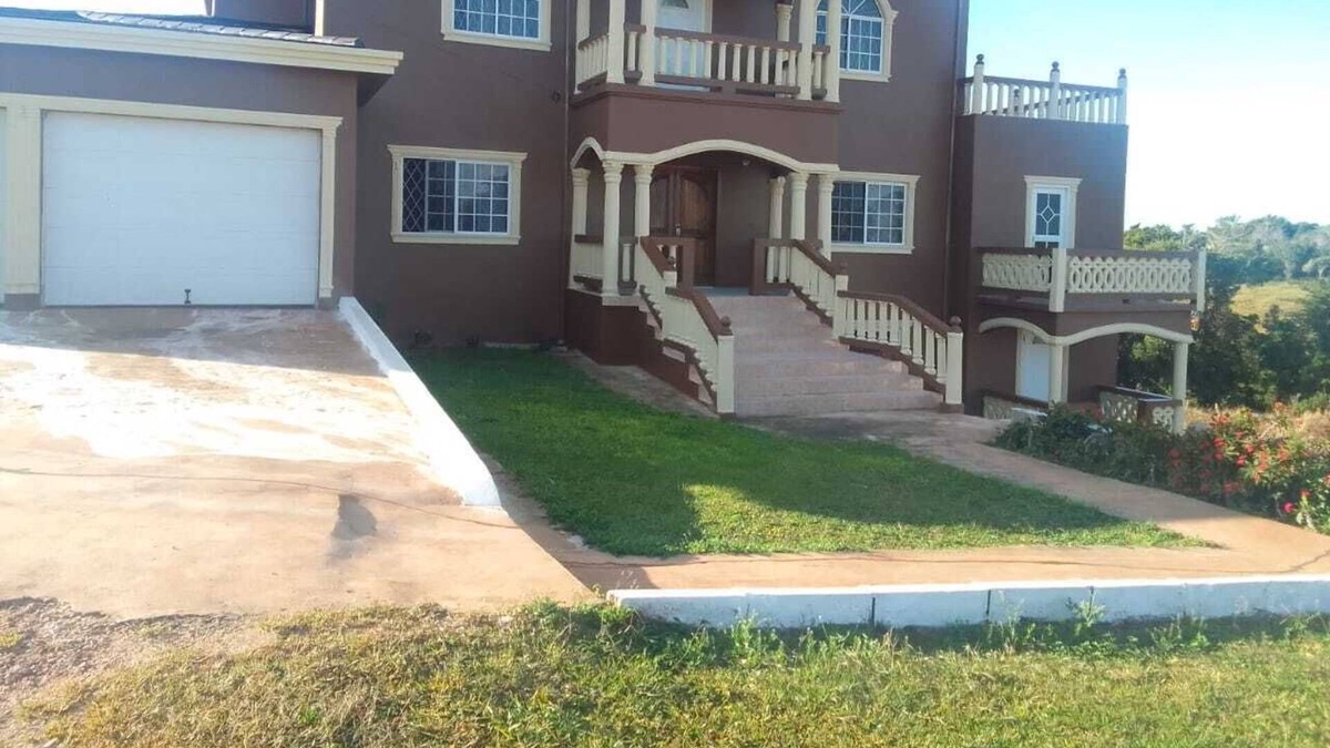 Spur Tree House | Spurtree HomeAwayVilla's- 2BR