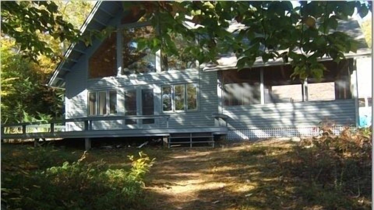 Sandwich House | Squam Lake: Waterfront Home with Large Screened Porch
