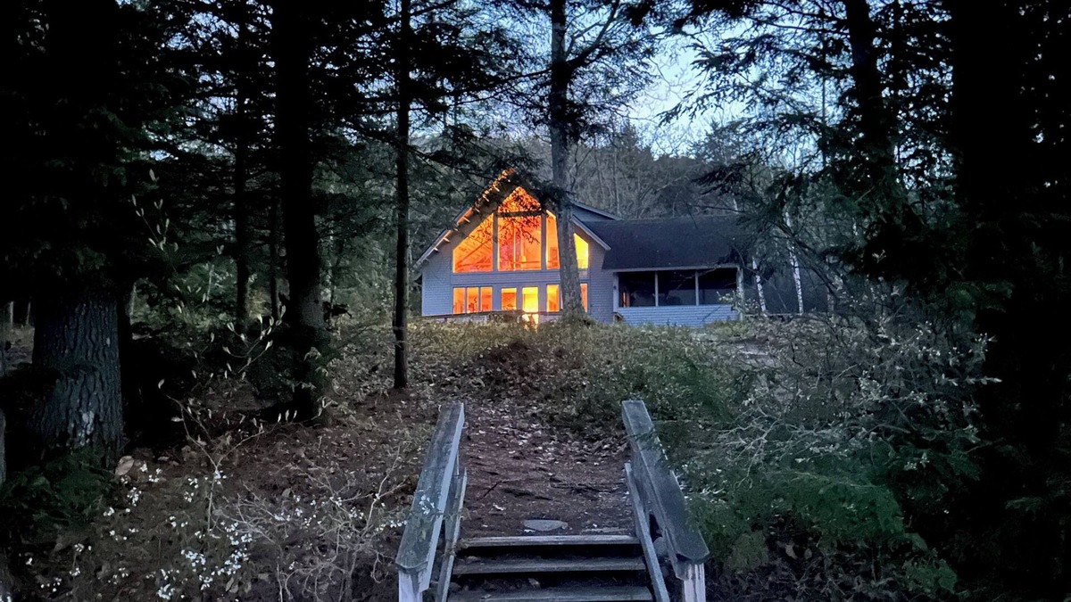 Sandwich House | Squam Waterfront Home with Large Screened Porch
