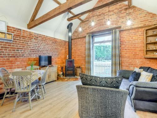 Foxley House | Squirrel Barn