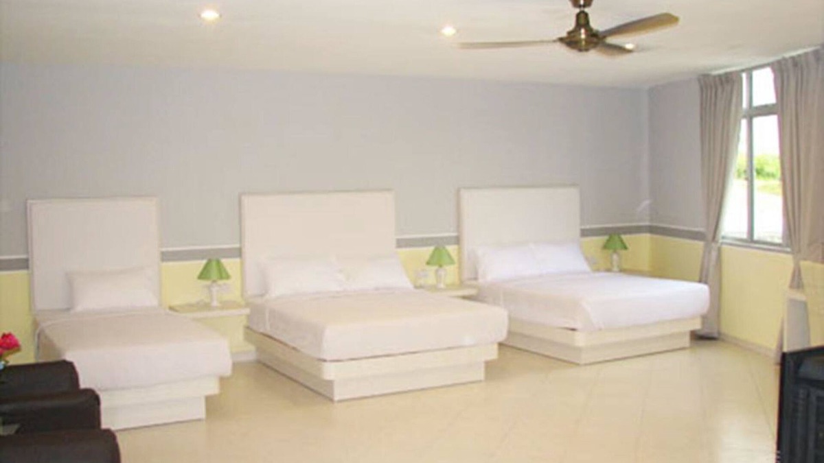 Simpang Renggam Hotel | SR Inn