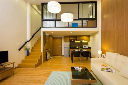 Tha Thaewawong Apartment | Sriracha Orchid Hotel
