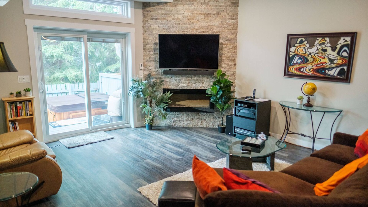 St. Albert House | St. Albert Gem! Double Ensuite, BBQ!