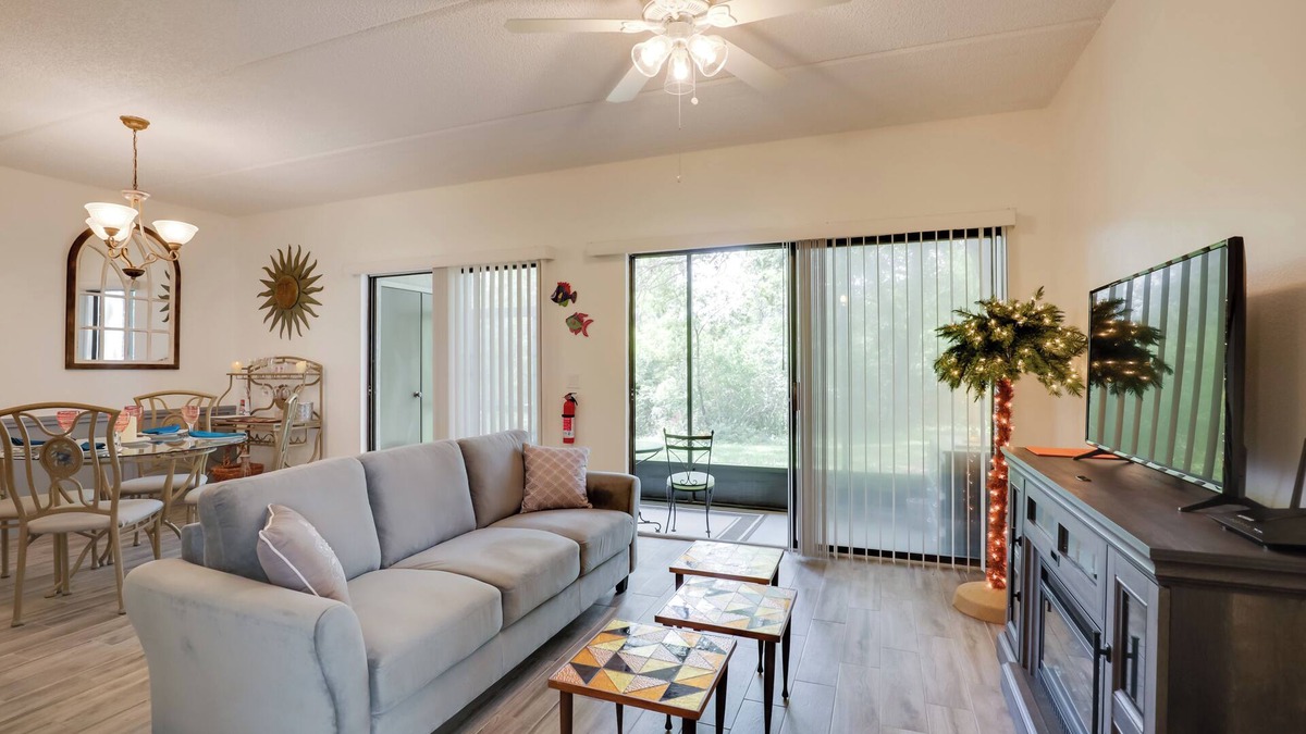 Saint Augustine Shores Condo | St Augustine Condo w/Screened Porch, Pool Access!