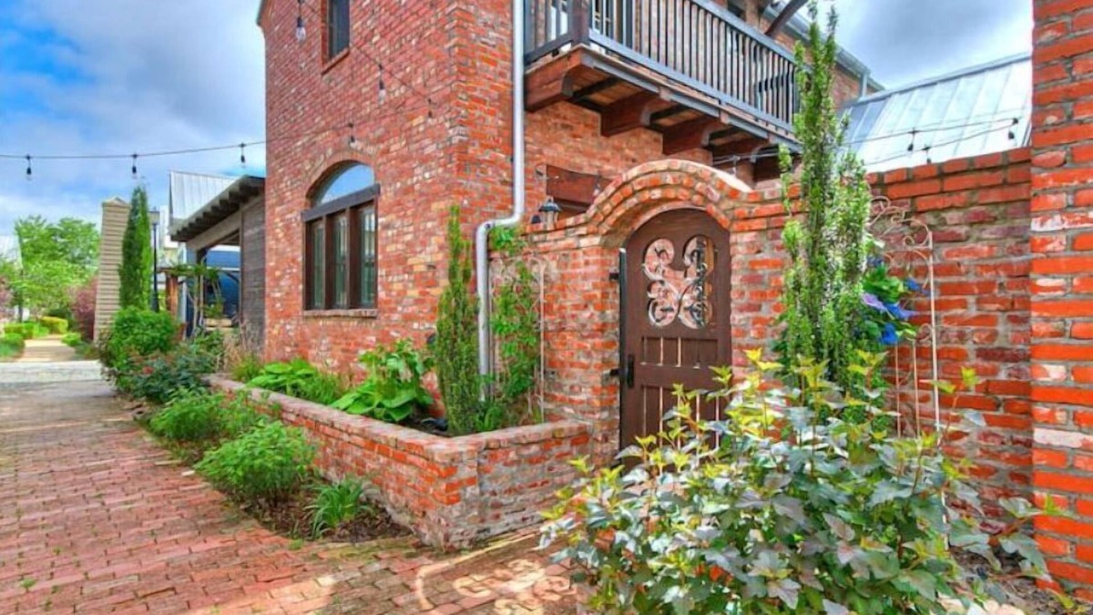 Carlton Landing Cottage | St. Charles Place in Carlton Landing — Prime Location + Golf Cart Included!