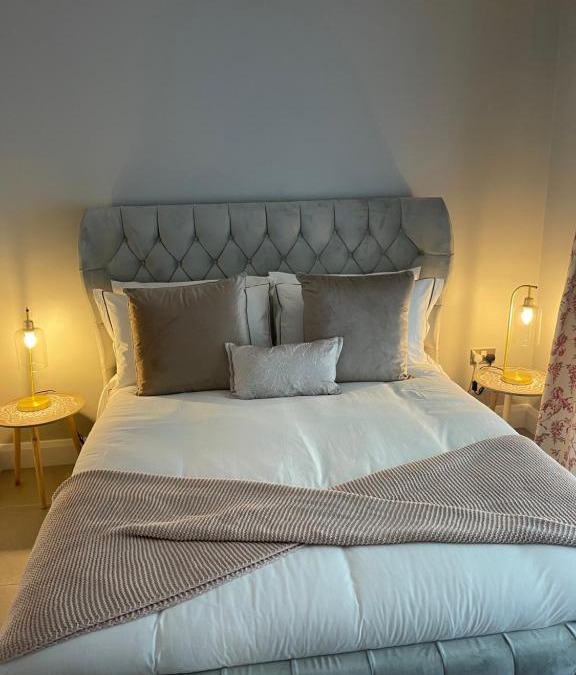 Londonderry House | St Elmos Townhouse