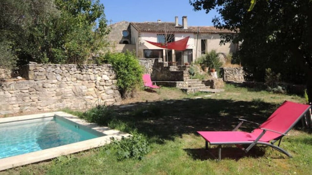 Ansouis House | St-Estève chapel from the 13th century charming family house