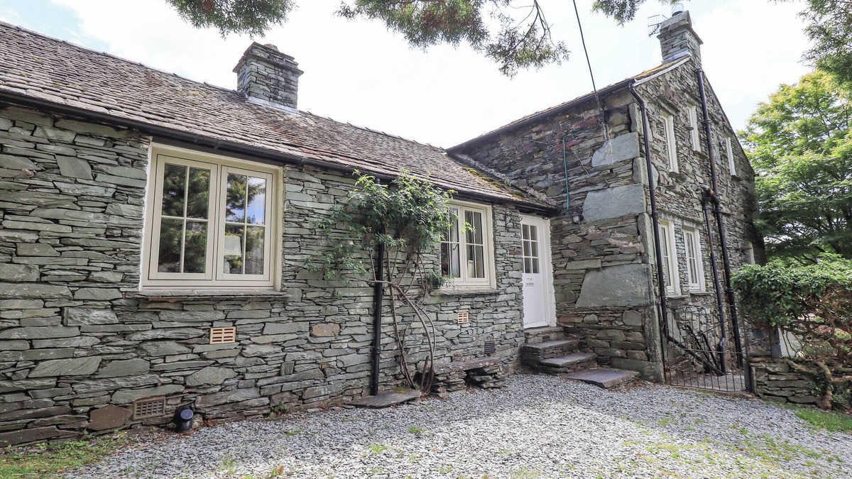 Elterwater Cottage | ST GILES, pet friendly, with open fire in Chapel Stile