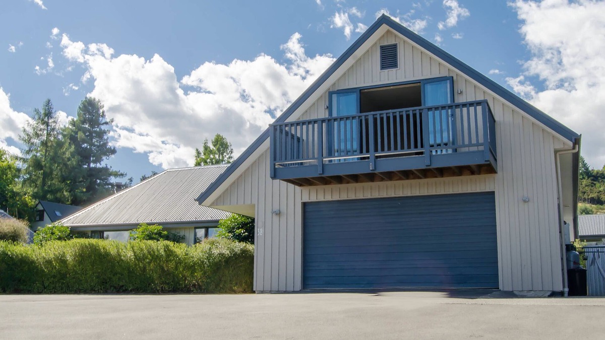 Hanmer Springs Cottage | ST JAMES MANOR, family friendly, with a garden in Hanmer Springs