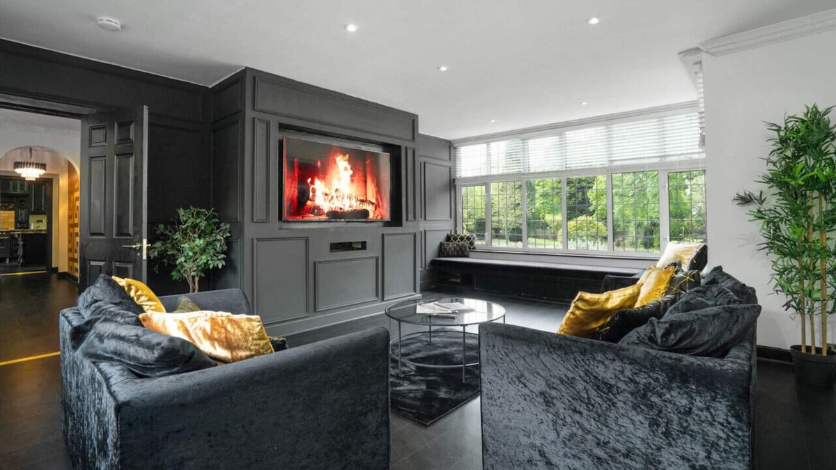 Lichfield House | St Johns Mansion - Luxury - Versace design