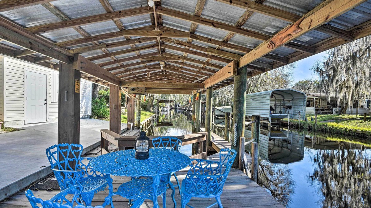 Crescent City House | St Johns River Canal Home w/Grill!