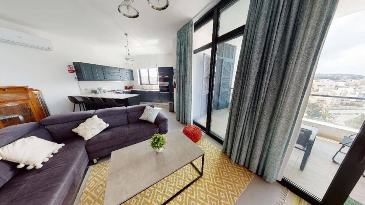 Paceville Apartment | St Julians modern 2-bedroom apartment