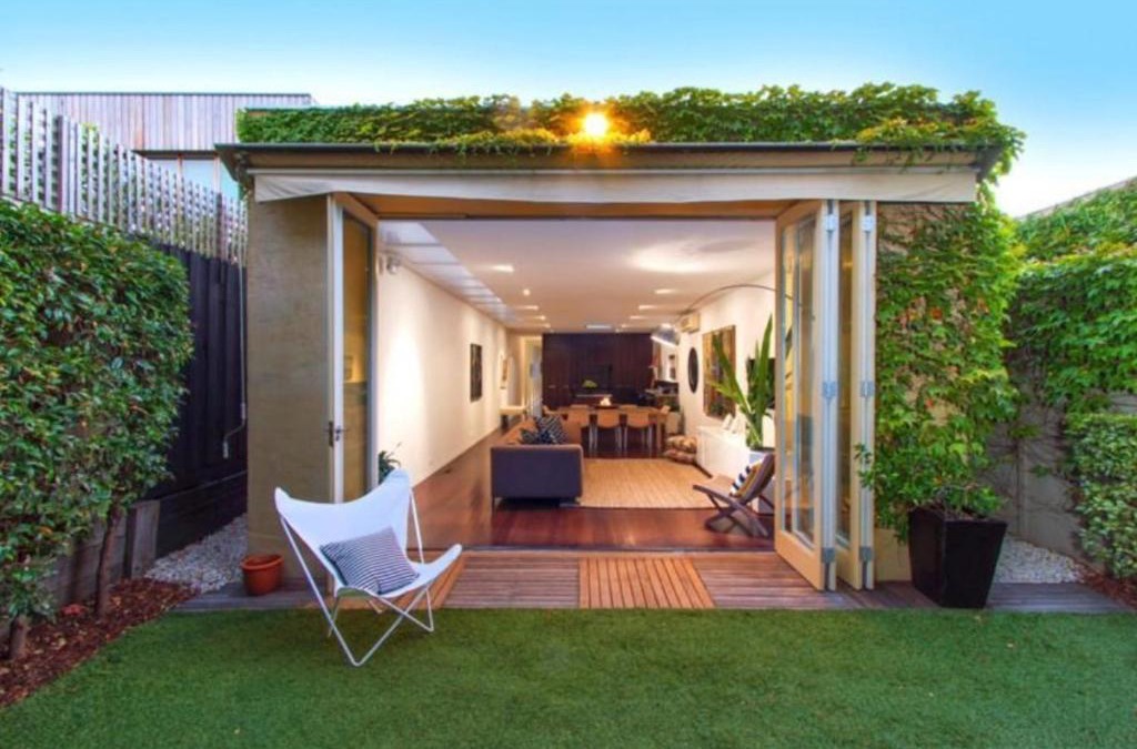 St Kilda House | St Kilda Style - Stunning 3 Bedroom House