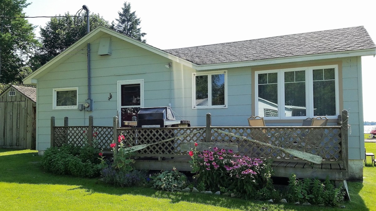 Cape Vincent Cottage | St.Lawrence Riverfront Getaway