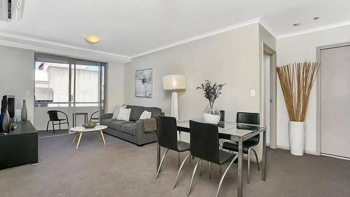 St. Leonards Apartment | St Leonards- L1101 Atchison Street - Bright 2BR Near St Leonards Station | Walk to Cafes Shops