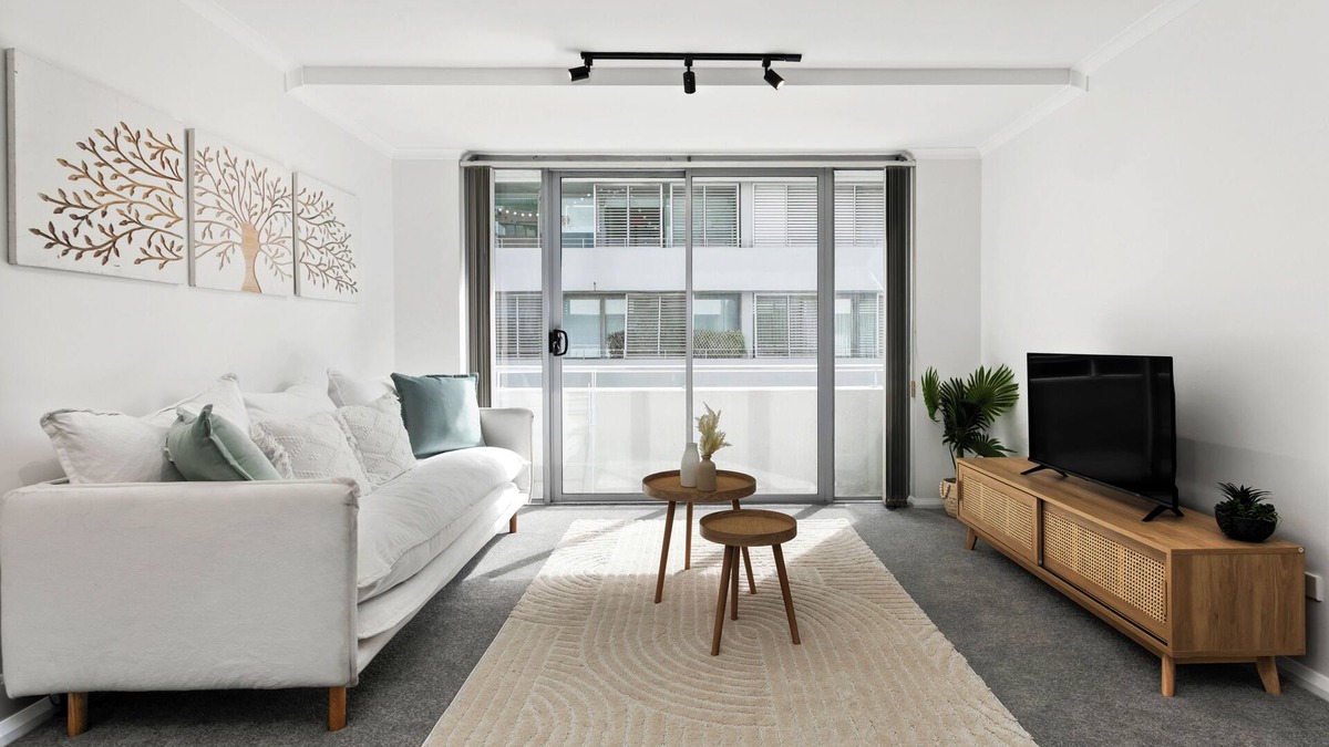 St. Leonards Apartment | St.Leonards Sophistication: Spacious Studio - LN405