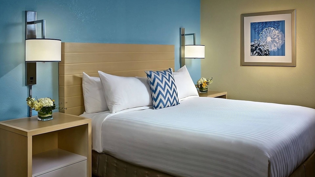 Chesterfield Hotel | St. Louis Adventure Base: Comfortable Accommodations, Explore Nearby Attractions