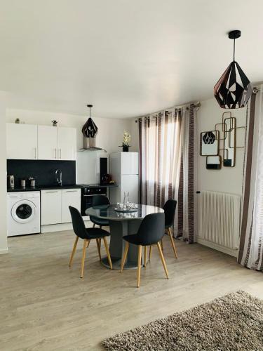 Roanne Apartment | St Louis Appartement