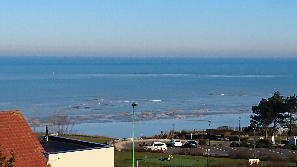 Saint-Martin-en-Campagne Apartment | St Martin-plage - 100m from the beach
