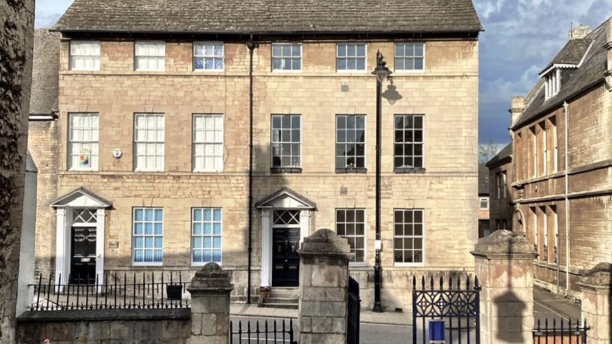 Stamford Apartment | St Martins Apartment