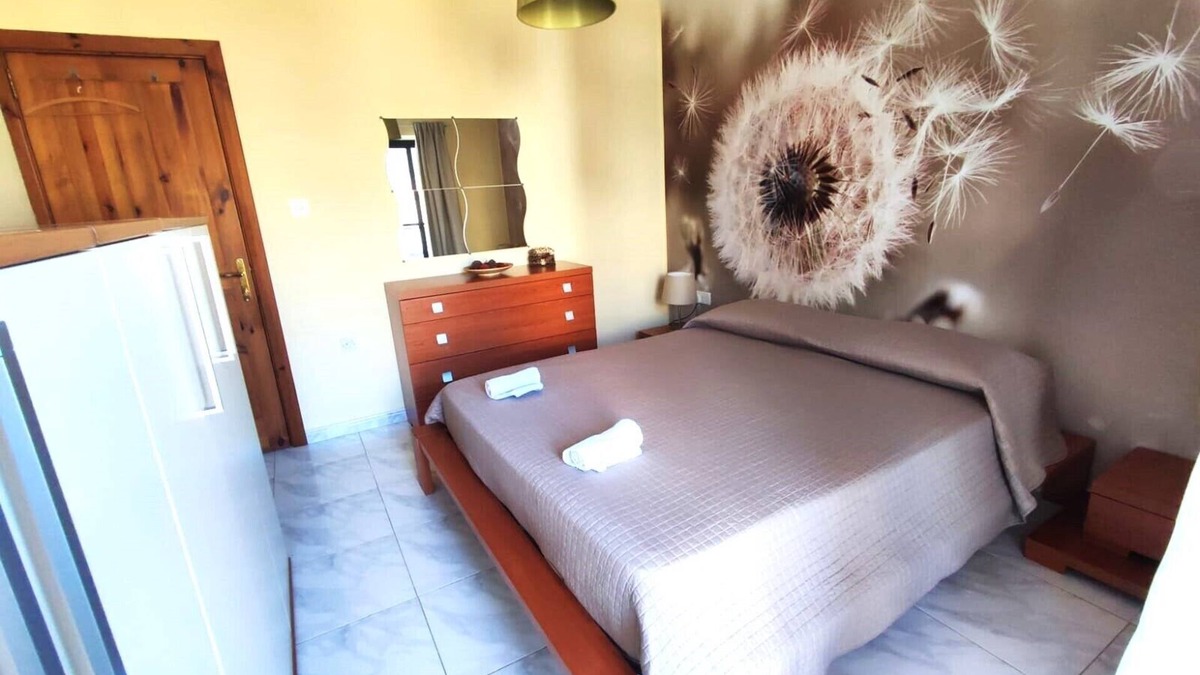 Bugibba House | St Mary Flat 2 double bedroom 2 bathroom Bugibba
