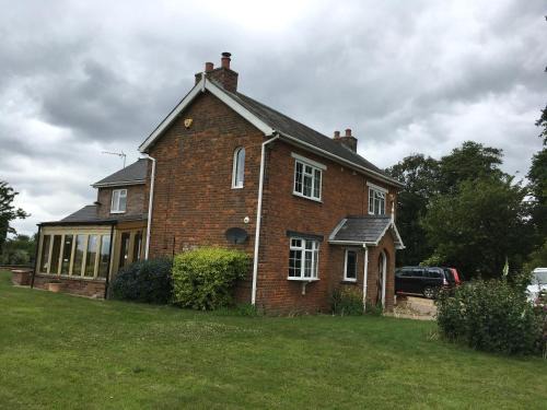 Tilney Fen End Bed & Breakfast | St Mary’s Lodge B and B