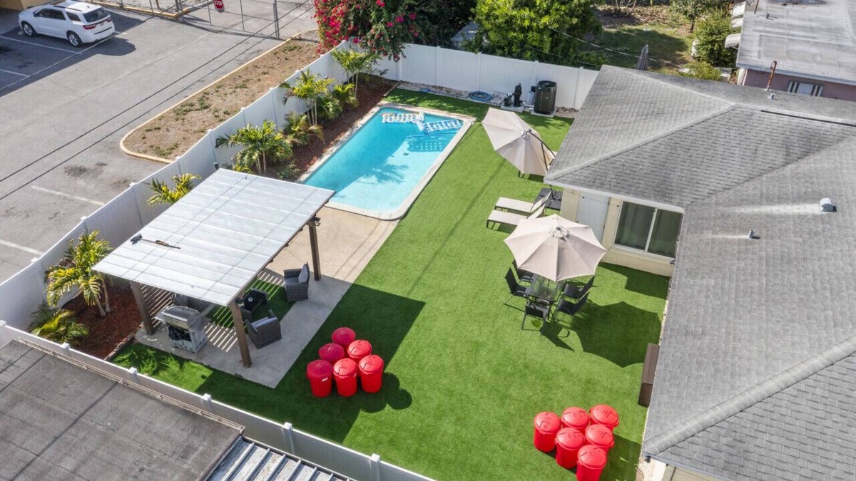 St. Petersburg - Clearwater House | St Pete 3bd Heated Pool House <10 min to Downtown