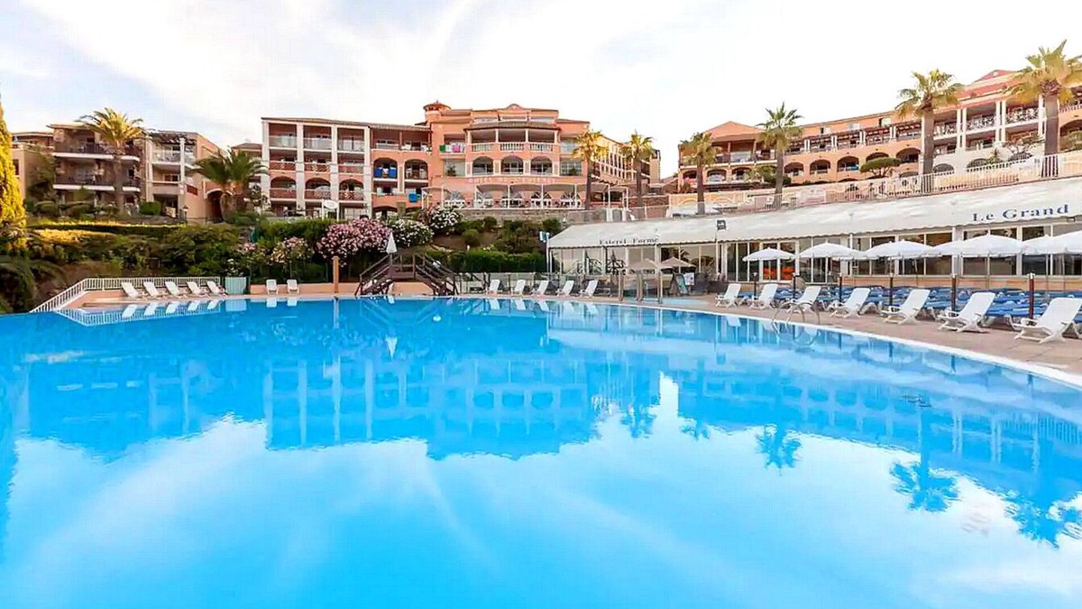 Agay Apartment | St Raphaël, Village Cap Esterel, Appartt2 Vue Mer, Golf, Clim, 5 Piscines Jardin