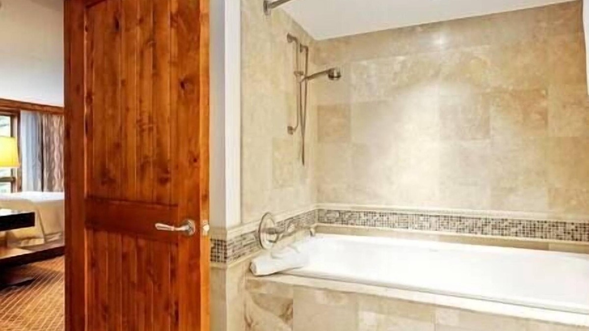Downtown Resort | St.Regis Resort & Spa Concierge, Spa-Sauna