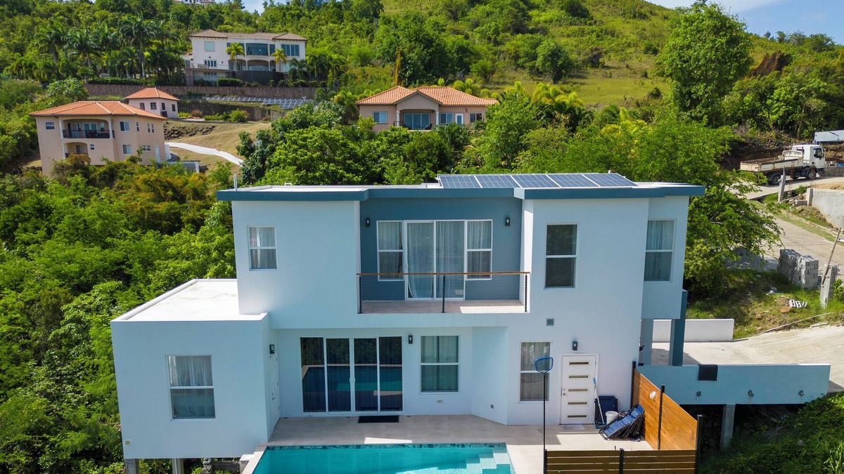 Savannes Villa | St. Rose Villa