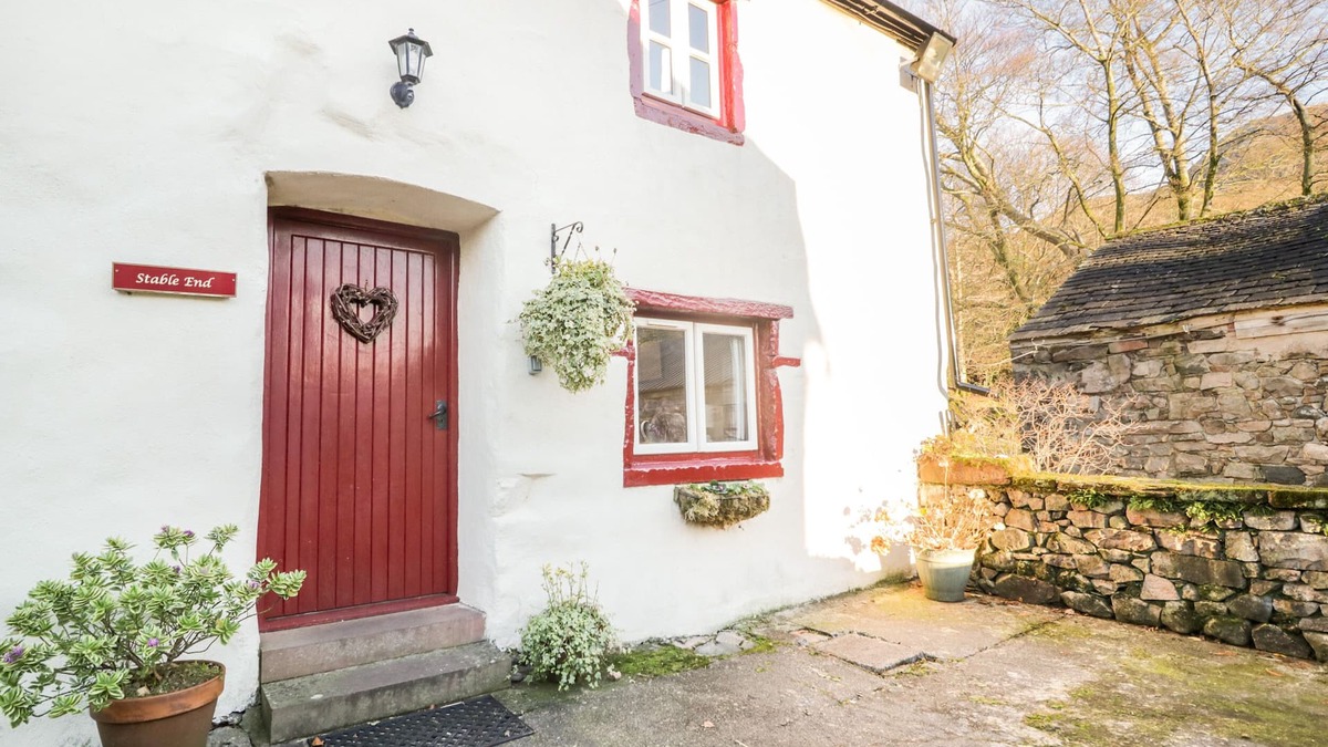 Nether Wasdale Cottage | STABLE END COTTAGE, family friendly, with open fire in Nether Wasdale