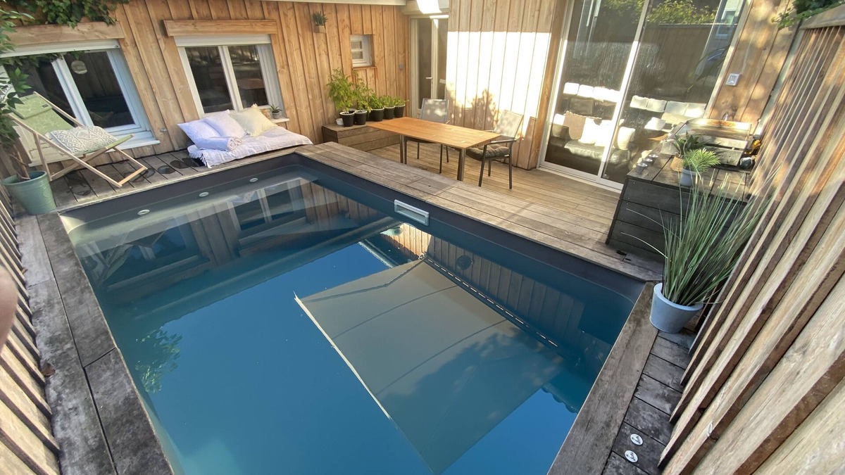 Begles House | Stable near Bordeaux with swimming pool