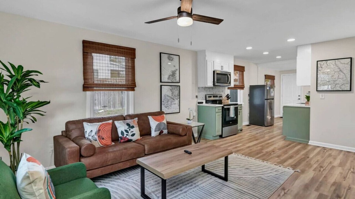 Rosewood House | Stadium View Stay | 2BR 1 BA in Rosewood