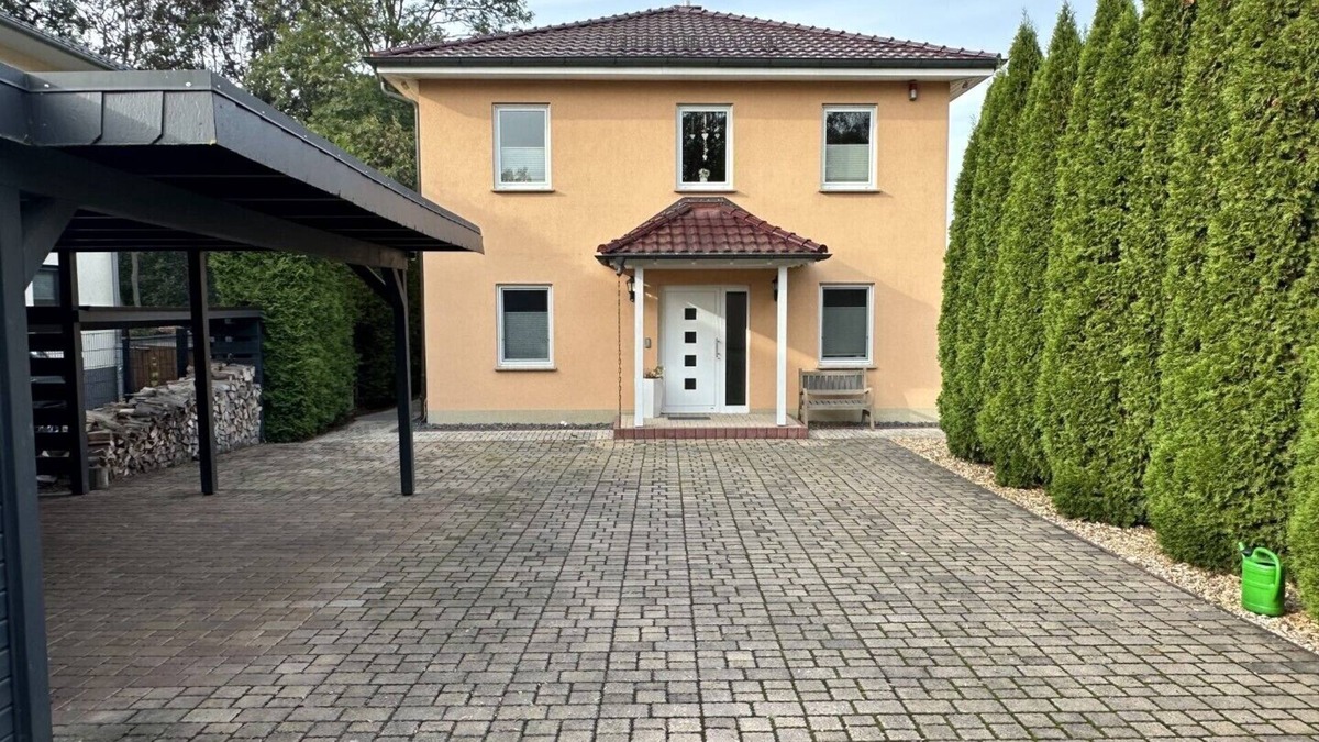 Portitz Villa | Stadtvilla in Leipzig 7 Personen 3 Schlafzimmer 2 Bäder Garten und Terrasse