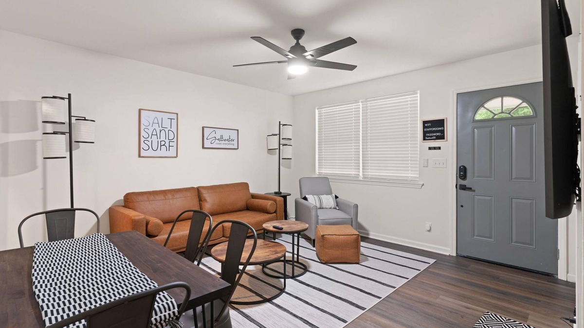 Country Club Estates House | Stafford Oaks | 3 Bed, 1 Bath