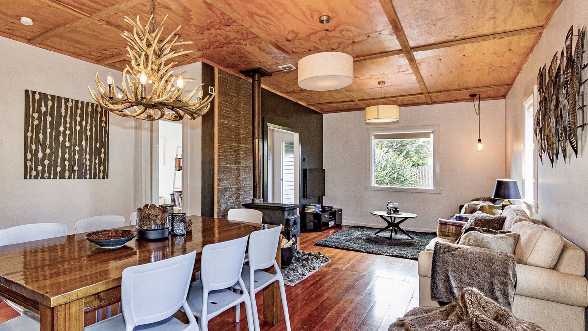 Ohakune House | Stag & 3 Pigs - Ohakune Holiday Home