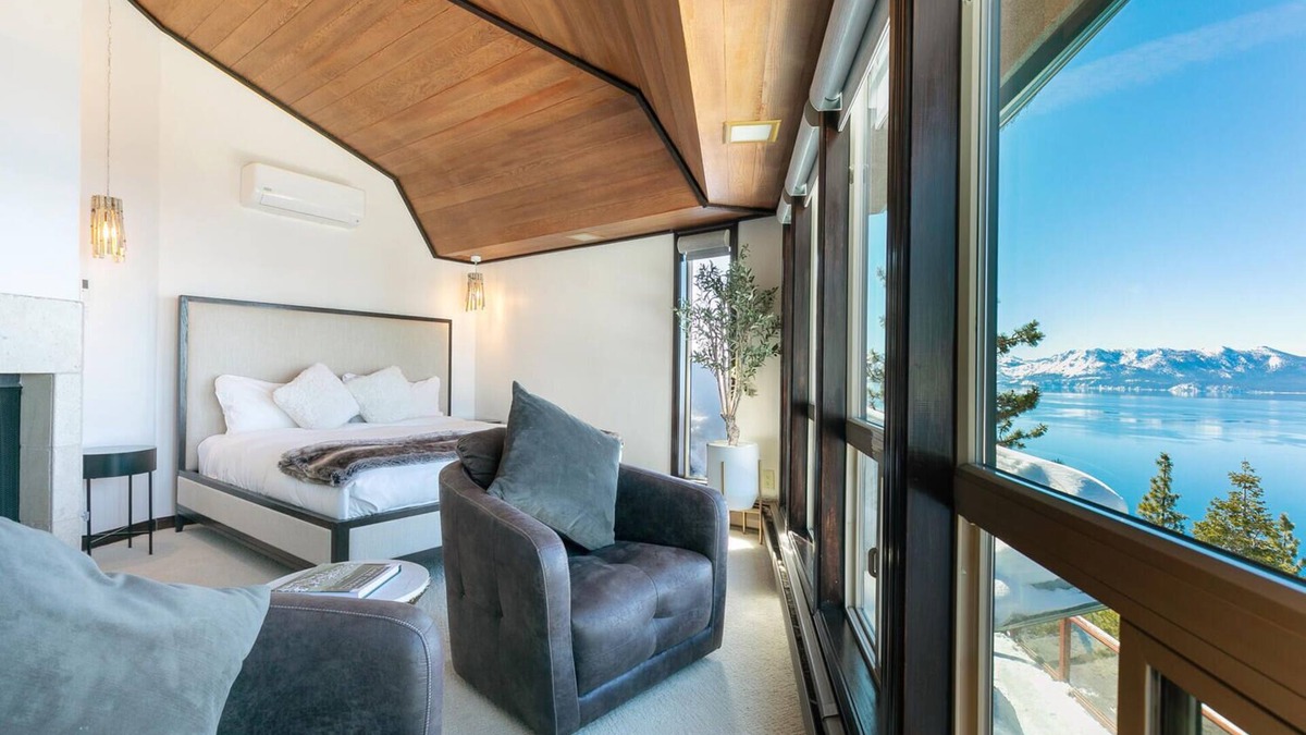 Lakeridge House | Stairway to Heaven with Stunning Lake Views from Cave Rock, Sleeps 10
