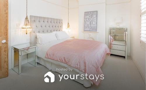 Trafford House | Stamford Park Road by YourStays, A wonderful family townhouse in a superb location!
