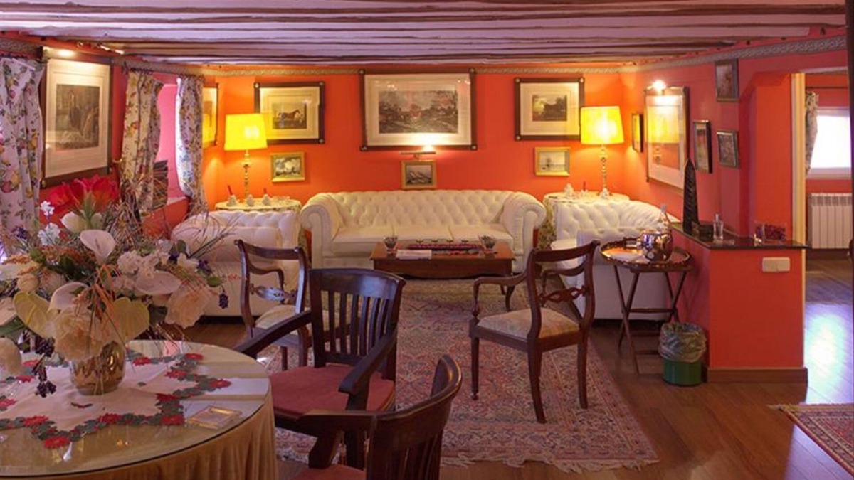 Bretun Cottage | Standard 1 House of the Rock
