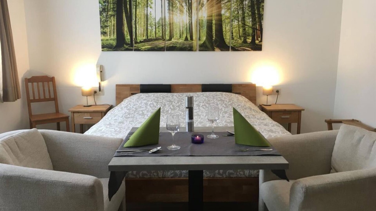 Buellingen House | Standard double room, shower/WC - Hotel Schröder