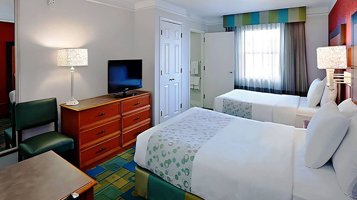Merrillville House | Standard Queen Room With Two Queen Beds