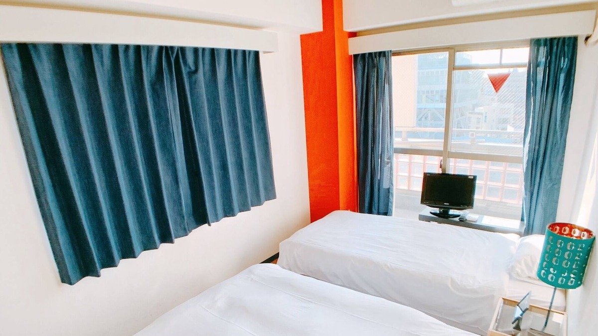 Shinsekai Apartment | Standard Twin Room East 23 people room 13 rooms - HOTEL AARON Tongtian East 701 / Osaka Ōsaka