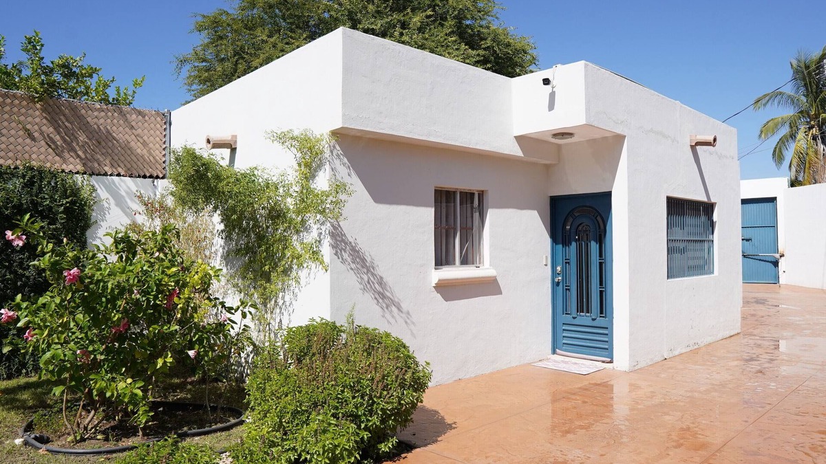 Topolobampo House | Standard villa for 4 people in Luz del Mar