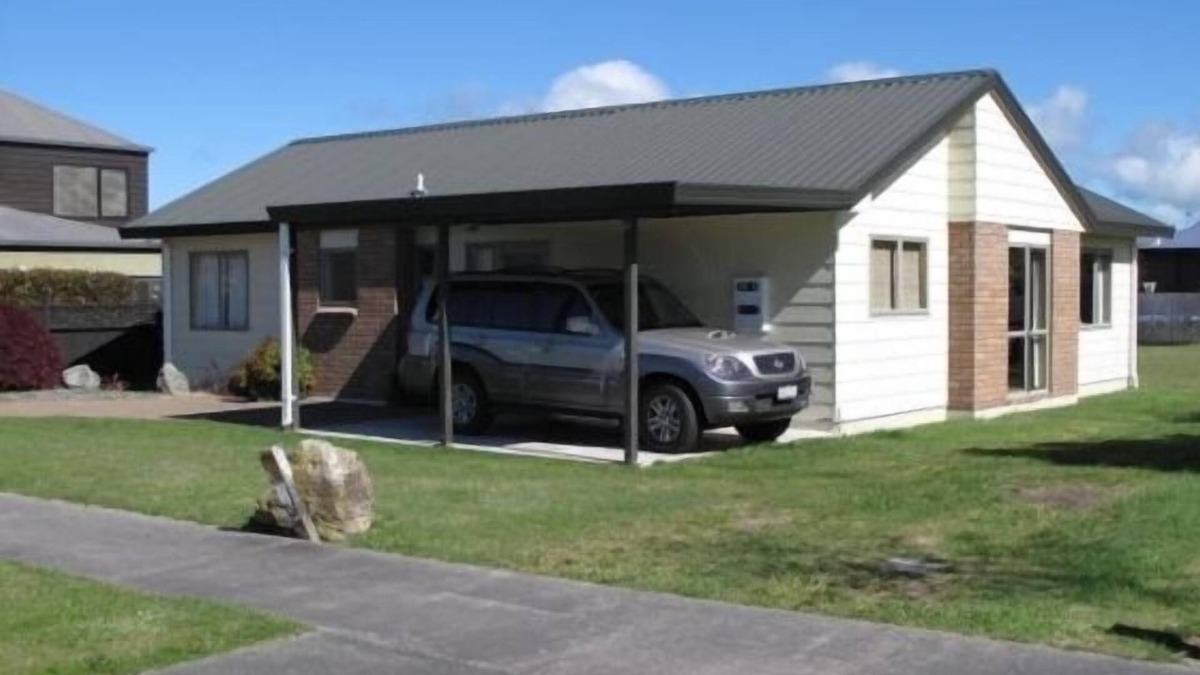 Wharewaka House | Stanley Street, Taupo