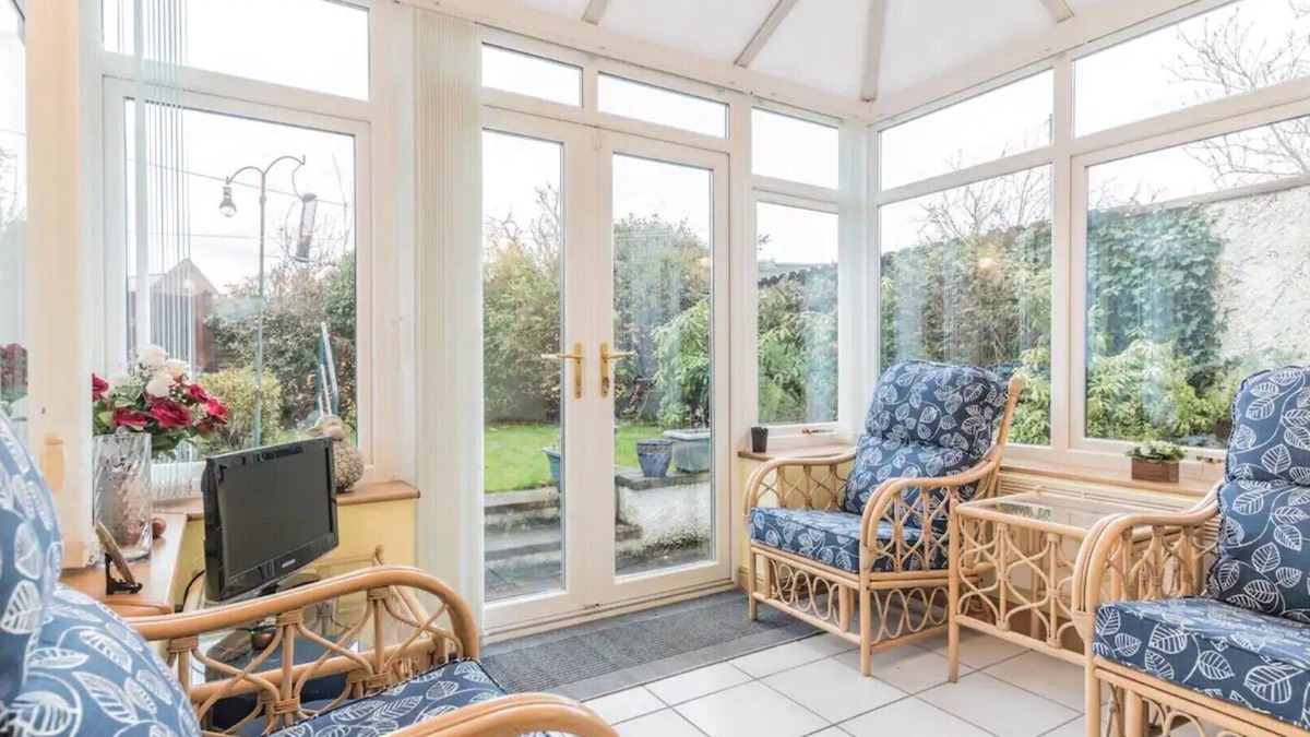 Carlisle Cottage | Stanwix Cottage. Walking distance of park and town