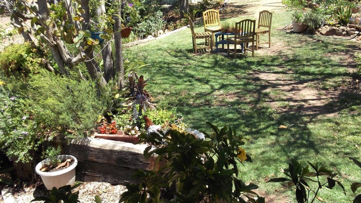Woolooga Bed & Breakfast | Staple House Bed and Breakfast