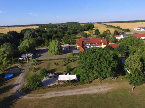 Friedland Apartment | Star Camp Cosa, Ferienwohnungen, Camping, Schlaffässer