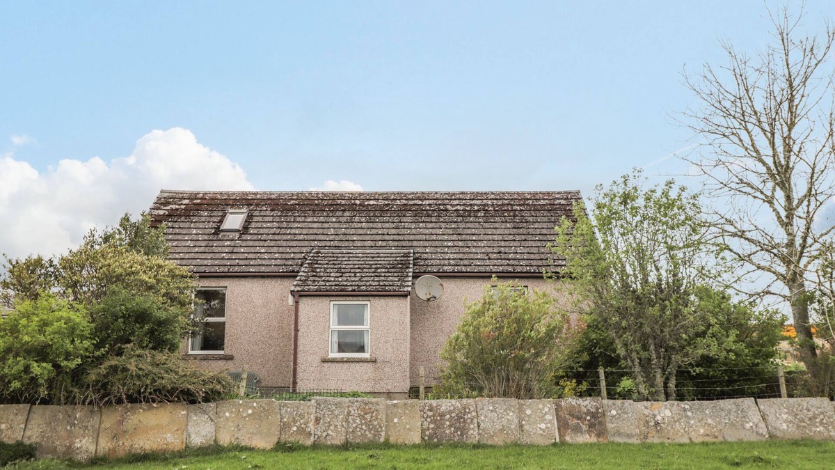 Spittal Cottage | STAR CROFT, pet friendly, country holiday cottage in Watten
